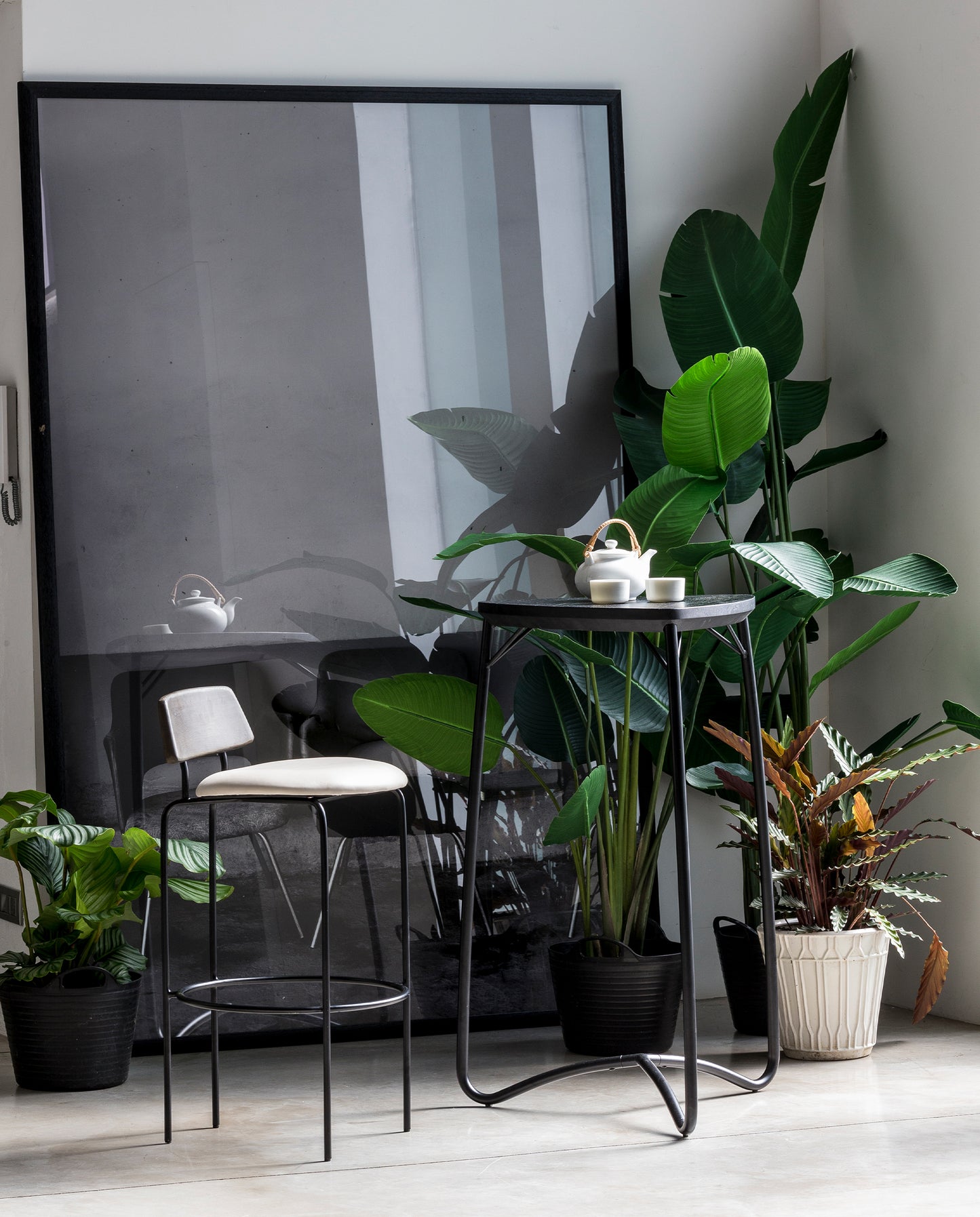 Loop Bar Table