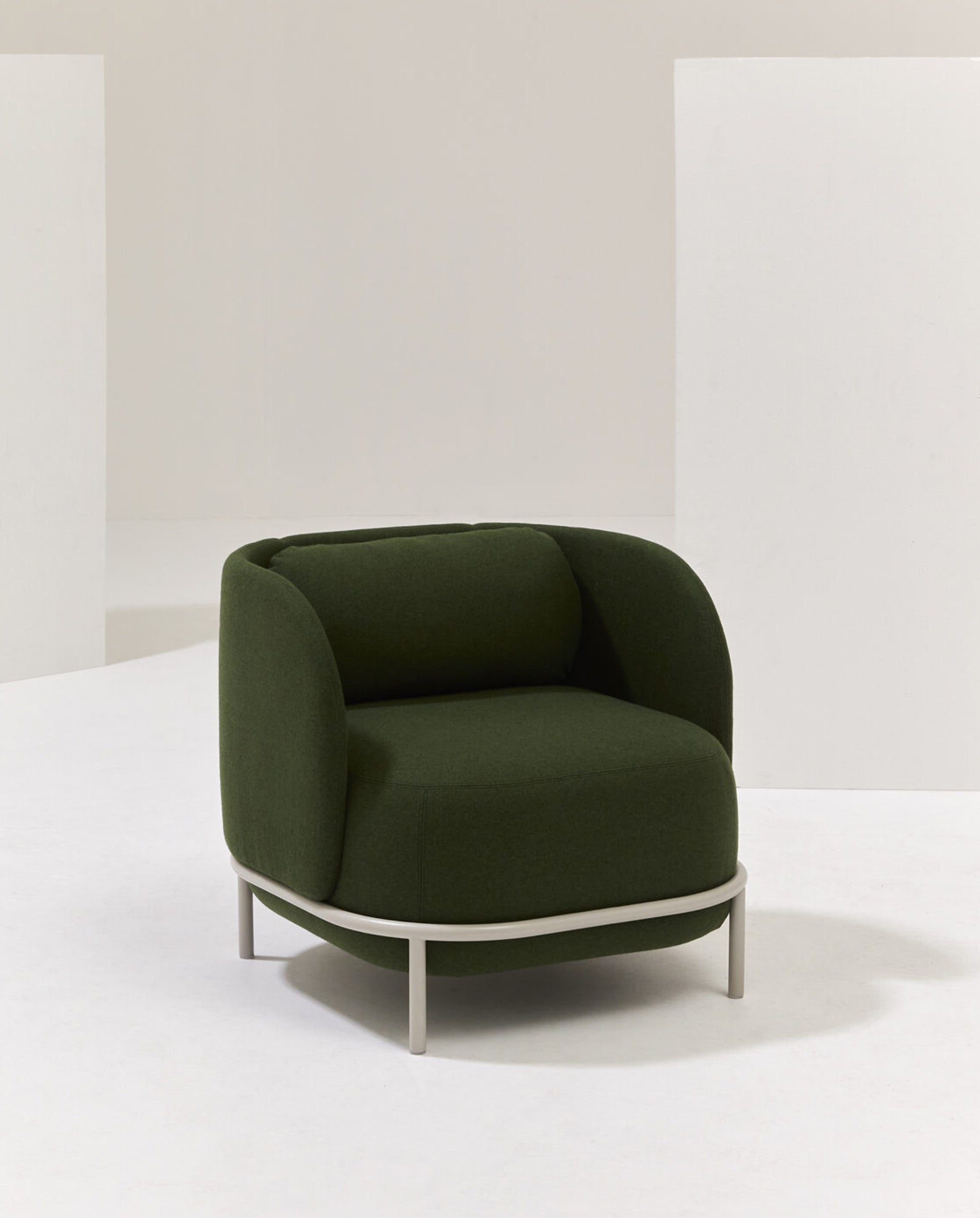 Bold Lounge Chair-Armchairs-Bowermans