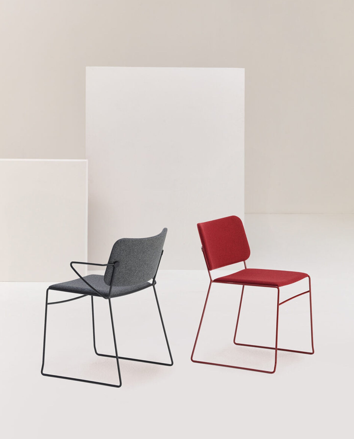 Button Down Chair with Arms-Armchairs-Bowermans