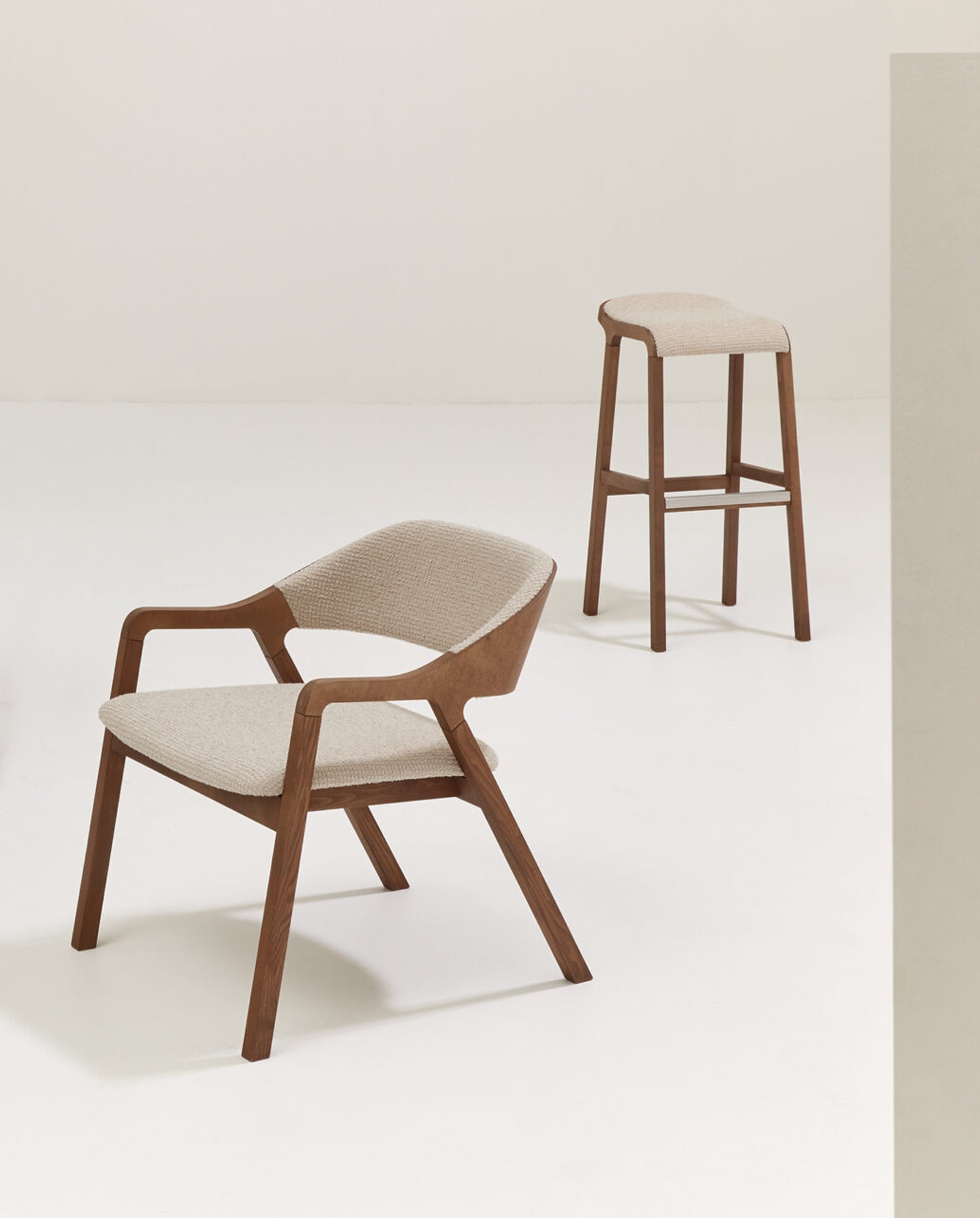 Layer Lounge Chair-Armchairs-Bowermans